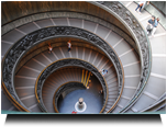 Vatikanische Museen Ausgang mit Schneckenrampe