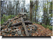 Gföhlbergspitze Gipfelpyramide aus Stein